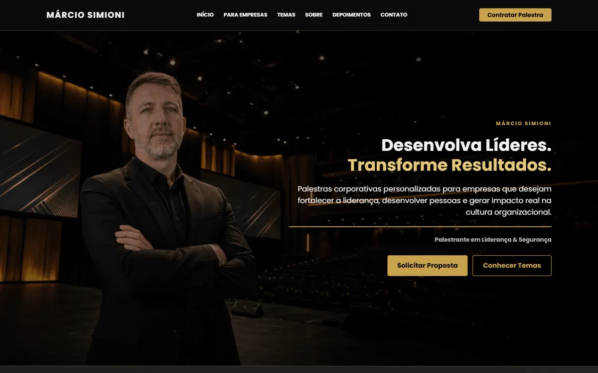 Site Márcio Simioni no computador